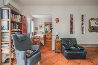 Maison traditionnelle - 181 m² - 10 pièces