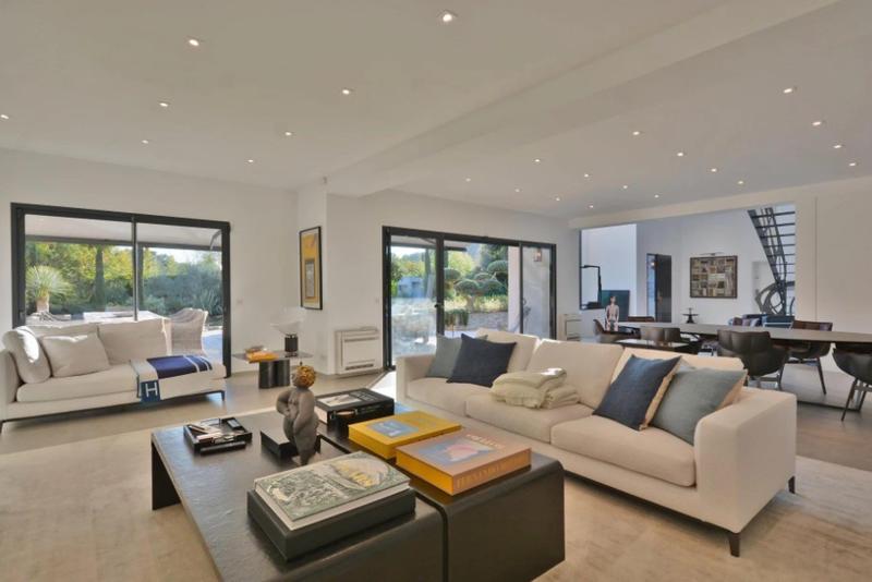 Villa - 250 m² - 7 pièces