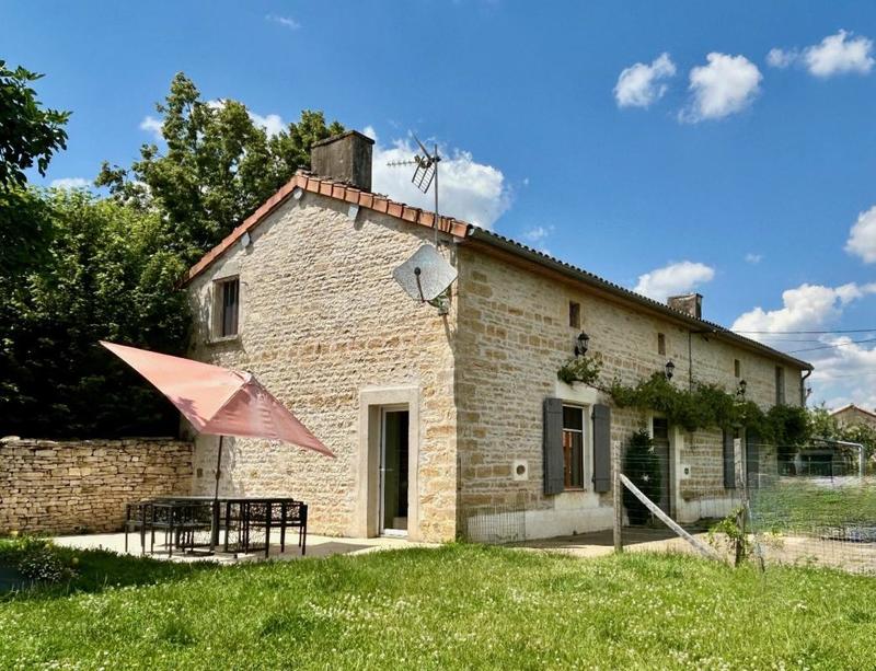 Maison de village - 161 m² - 6 pièces