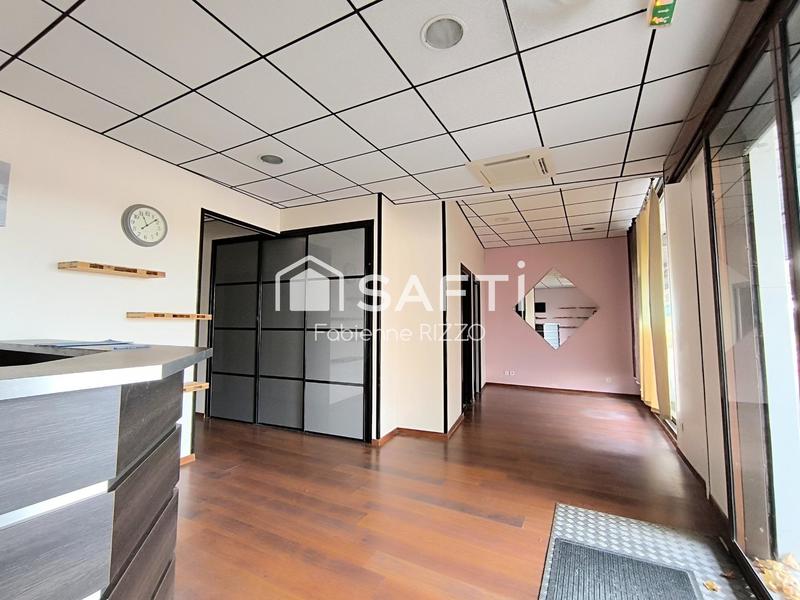 Bureau - 146 m² - 8 pièces