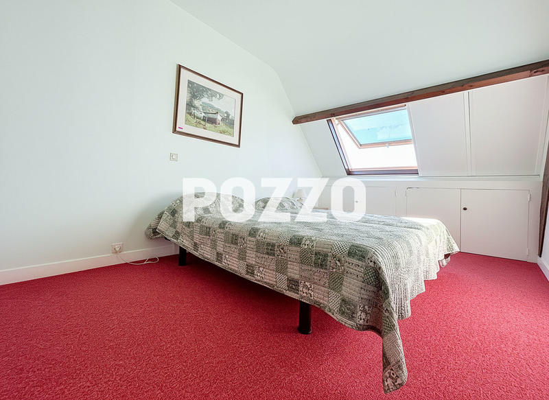 Maison - 201 m² - 16 pièces