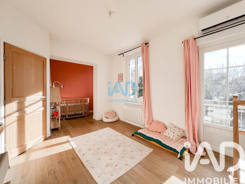 Maison - 200 m² - 10 pièces