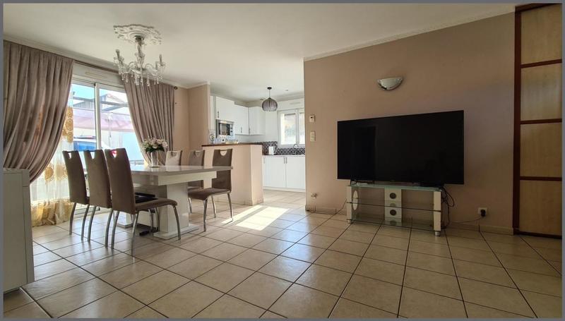 Maison - 84 m² - 7 pièces