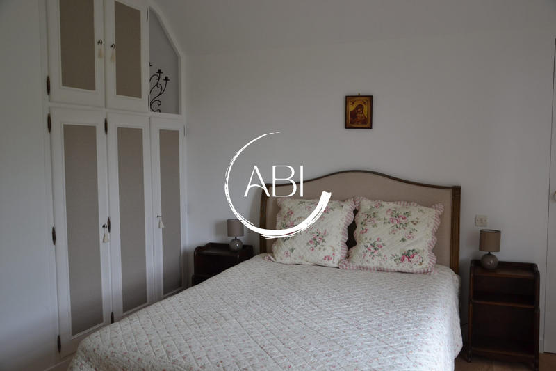 Maison traditionnelle - 164 m² - 6 pièces