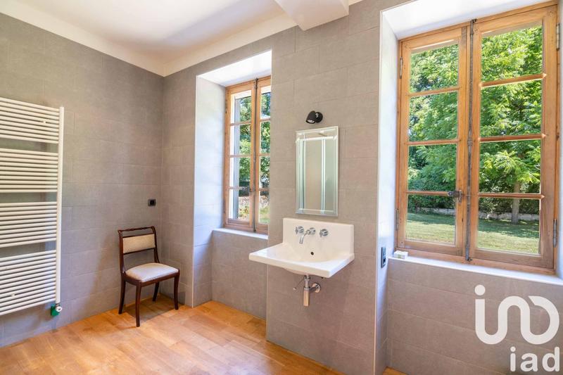 Maison - 405 m² - 12 pièces