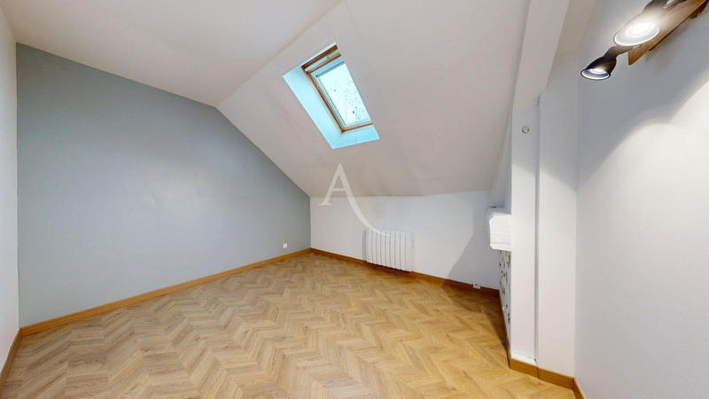 Maison - 136 m² - 5 pièces