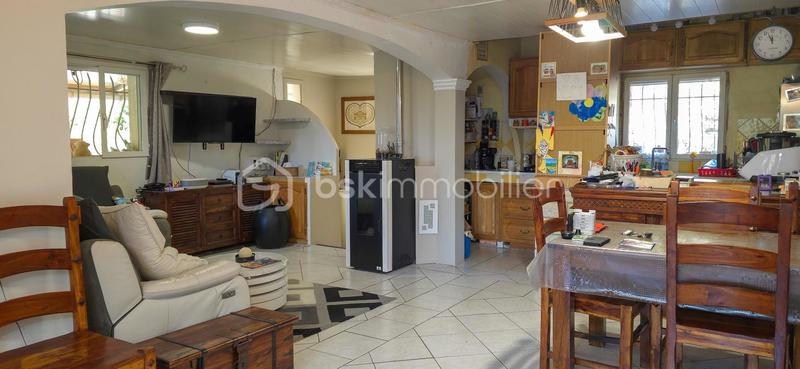 Villa - 180 m² - 6 pièces