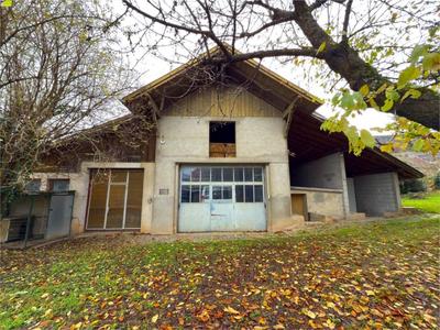 Maison traditionnelle - 131 m² - 6 pièces