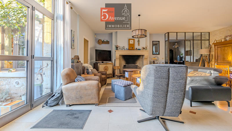 Maison - 550 m² - 15 pièces