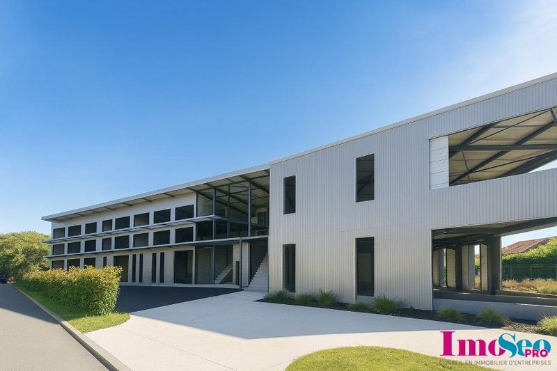 Local d'activité / Entrepôt - 438 m²