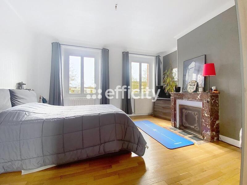 Appartement - 125 m² - 4 pièces