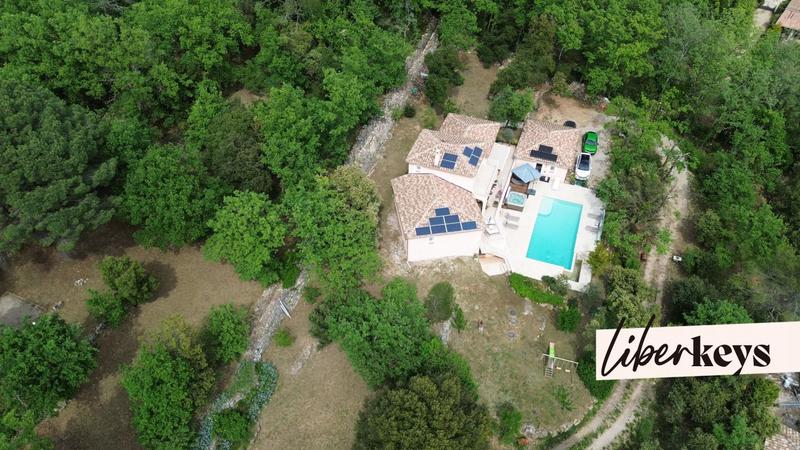 Villa - 239 m² - 6 pièces