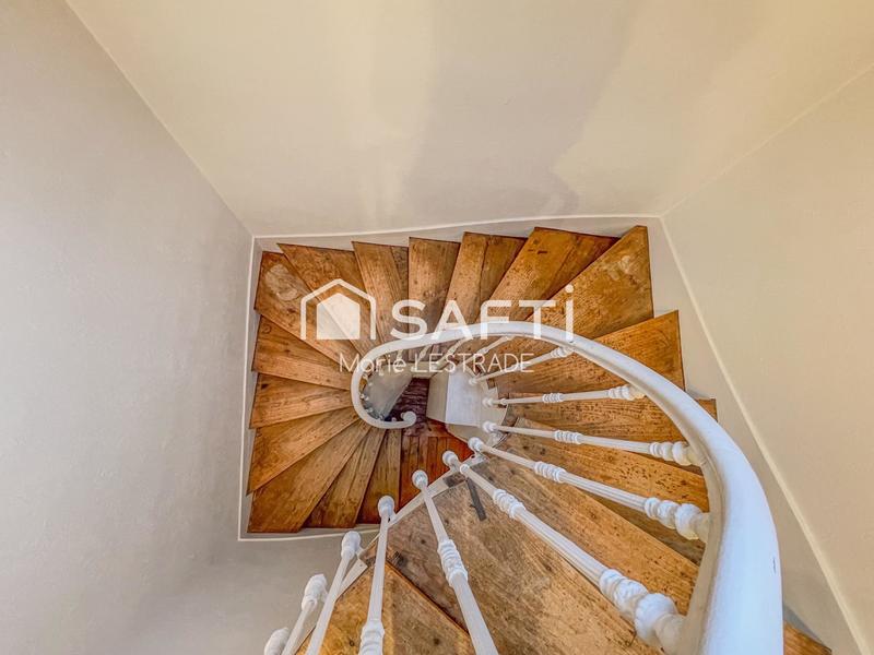 Appartement - 241 m² - 8 pièces