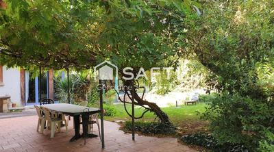 Maison - 240 m² - 7 pièces