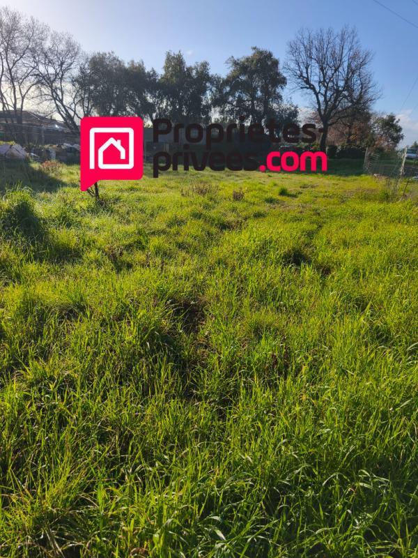 Terrain constructible - 442 m²