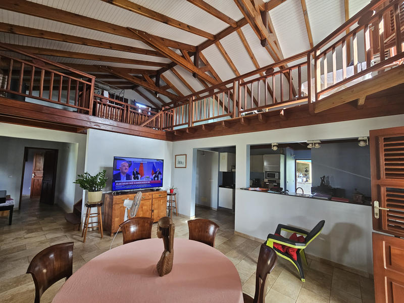 Maison - 100 m² - 3 pièces