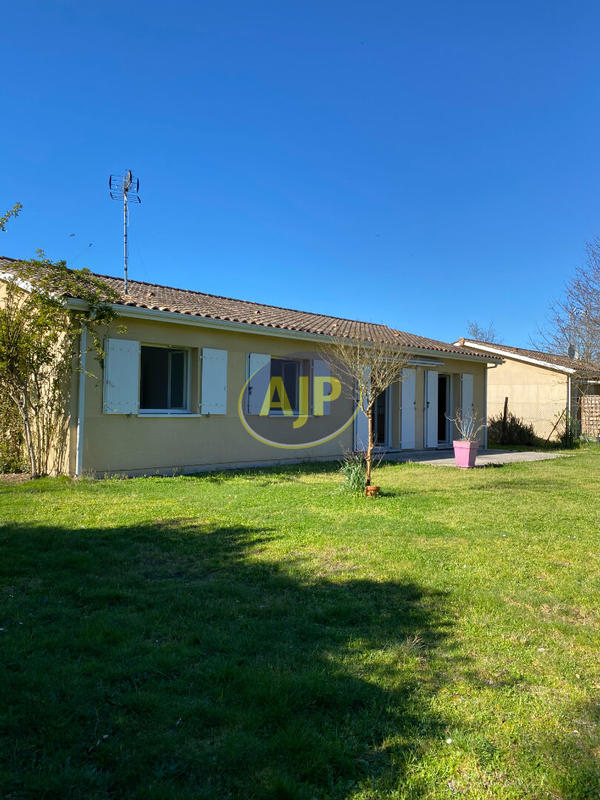 Maison - 92 m² - 4 pièces