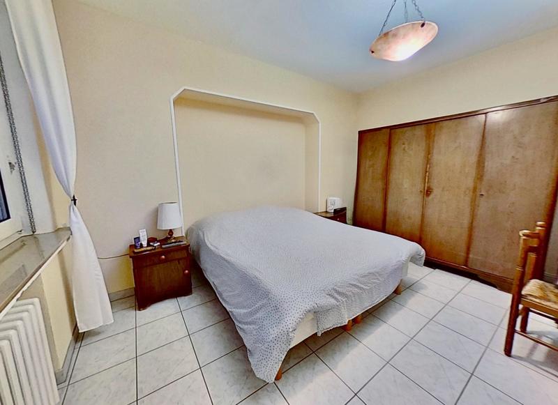 Maison - 236 m² - 10 pièces