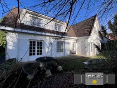 Maison - 200 m² - 8 pièces