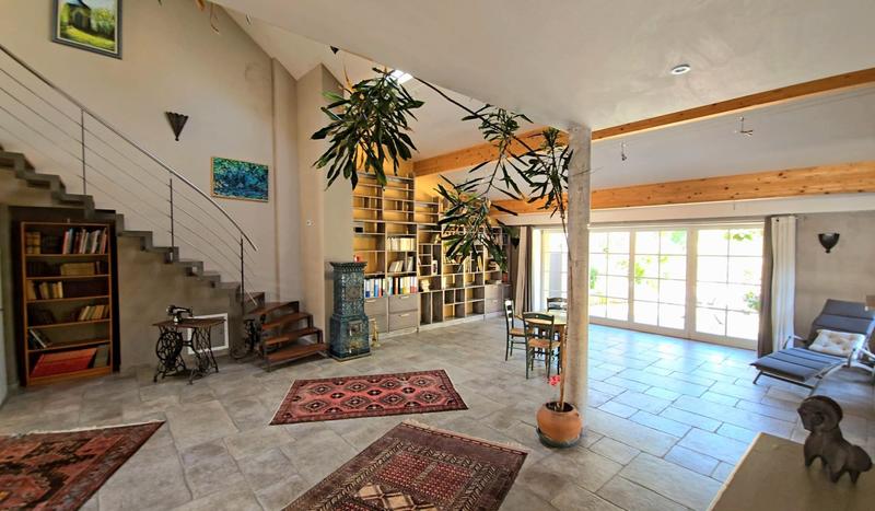 Maison de maîtres - 361 m² - 11 pièces