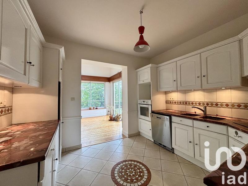 Maison - 217 m² - 8 pièces