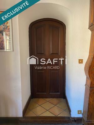 Maison de village - 275 m² - 10 pièces