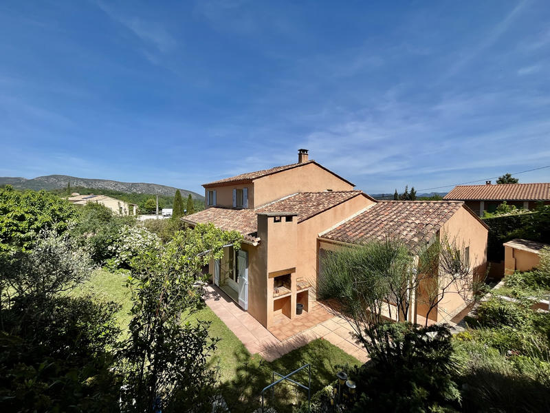 Villa - 172 m² - 5 pièces