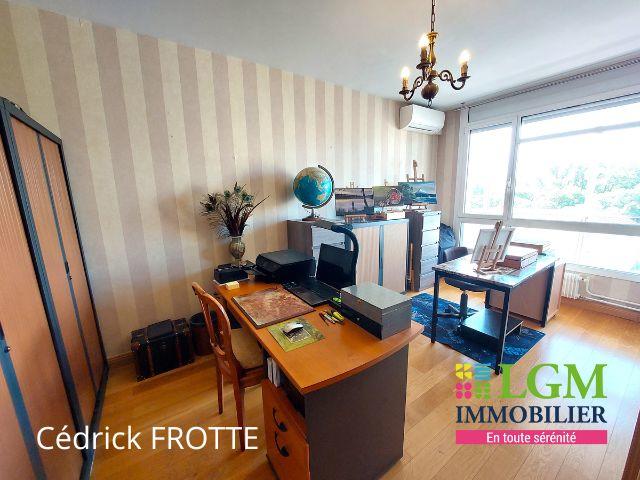 Appartement - 134 m² - 5 pièces