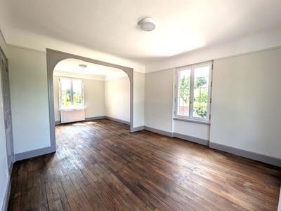 Maison - 106 m² - 5 pièces