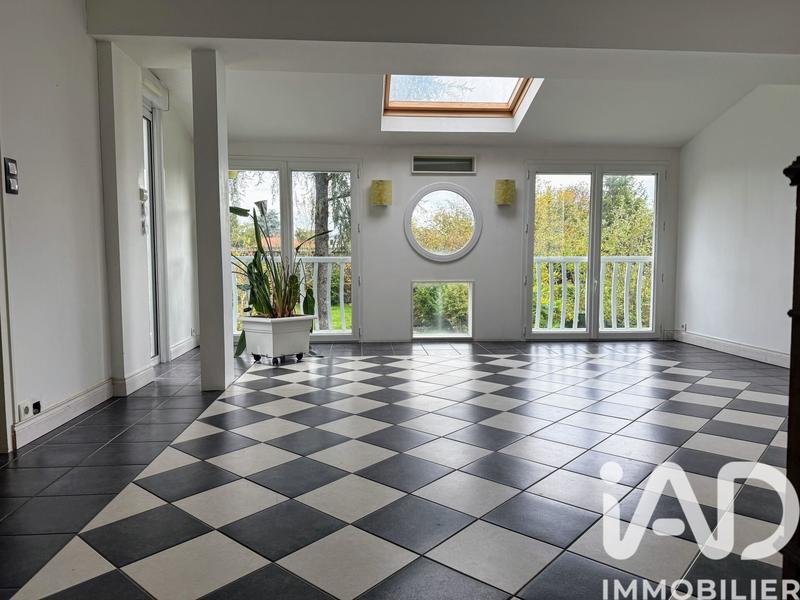 Maison - 152 m² - 7 pièces