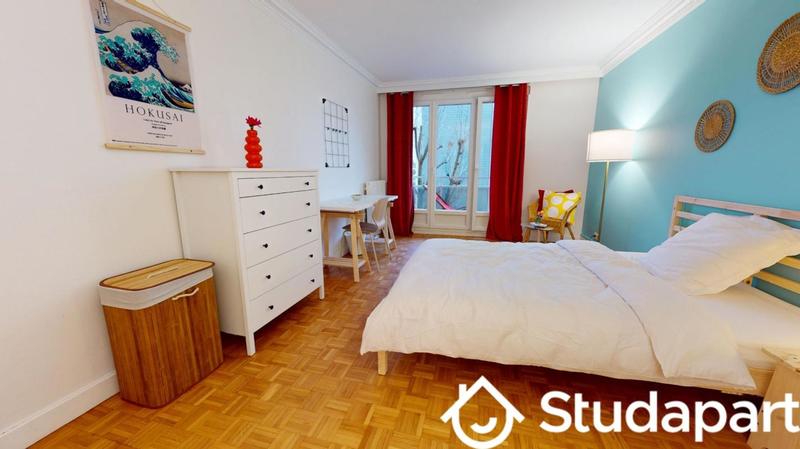 Chambre - 12 m² - 1 pièce