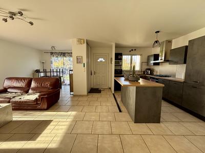 Maison - 77 m² - 4 pièces