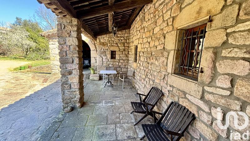 Maison - 193 m² - 7 pièces