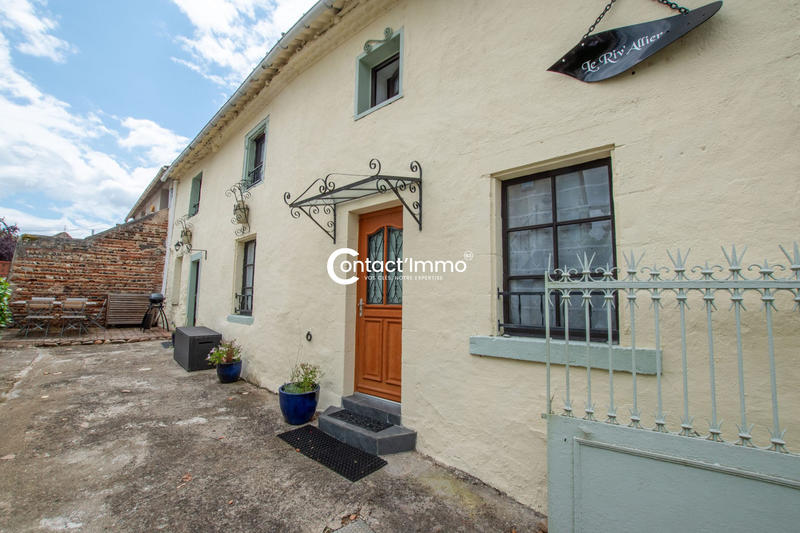 Maison - 102 m² - 5 pièces