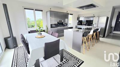 Maison - 155 m² - 6 pièces