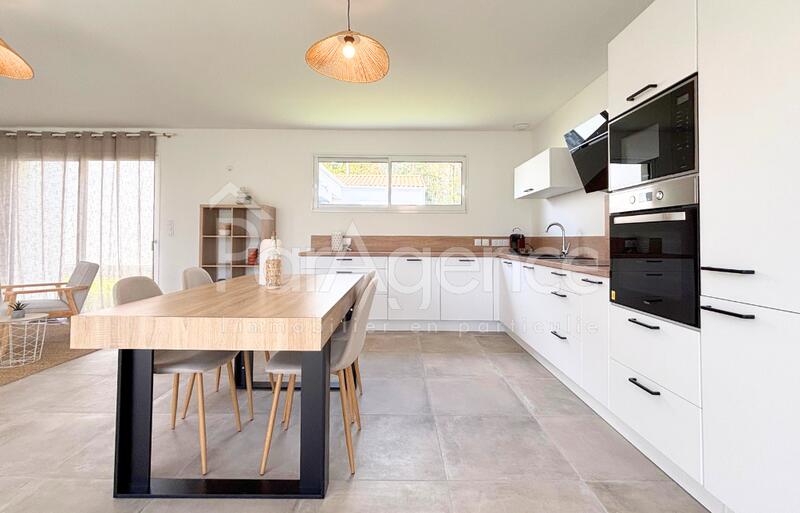 Maison - 150 m² - 4 pièces