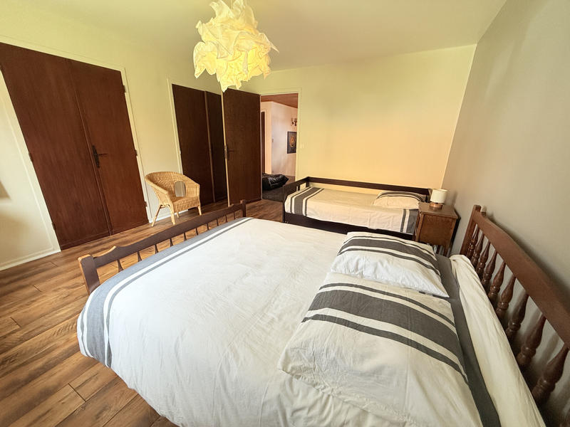 Châlet - 280 m² - 10 pièces