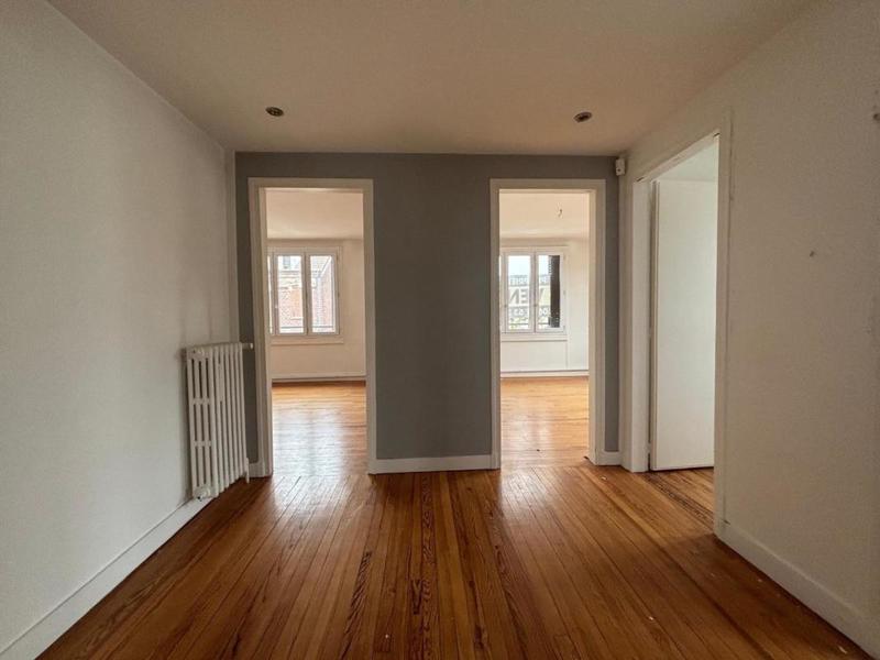 Maison - 143 m² - 8 pièces