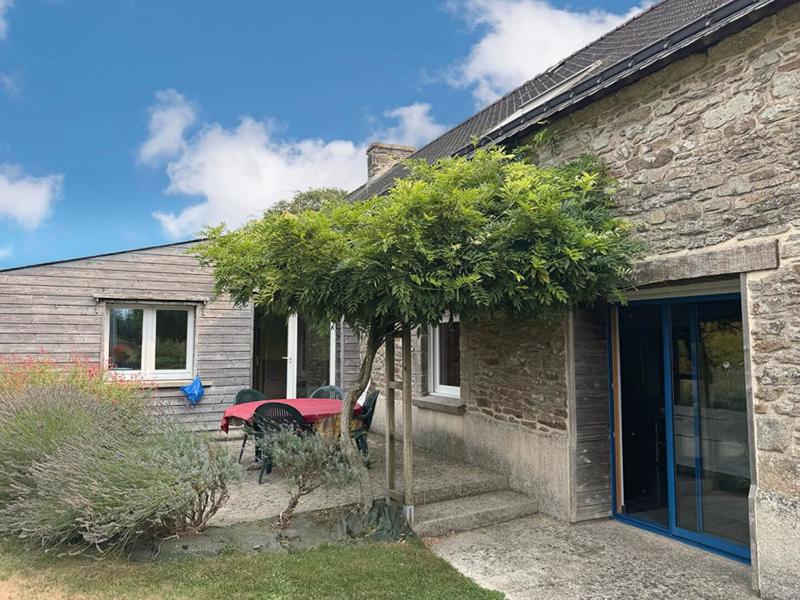 Maison - 310 m² - 16 pièces