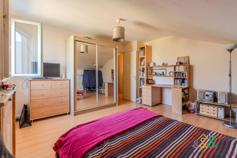 Maison traditionnelle - 150 m² - 7 pièces