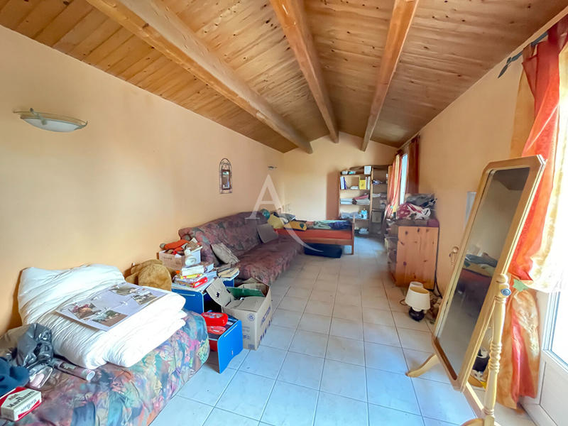 Maison - 96 m² - 4 pièces