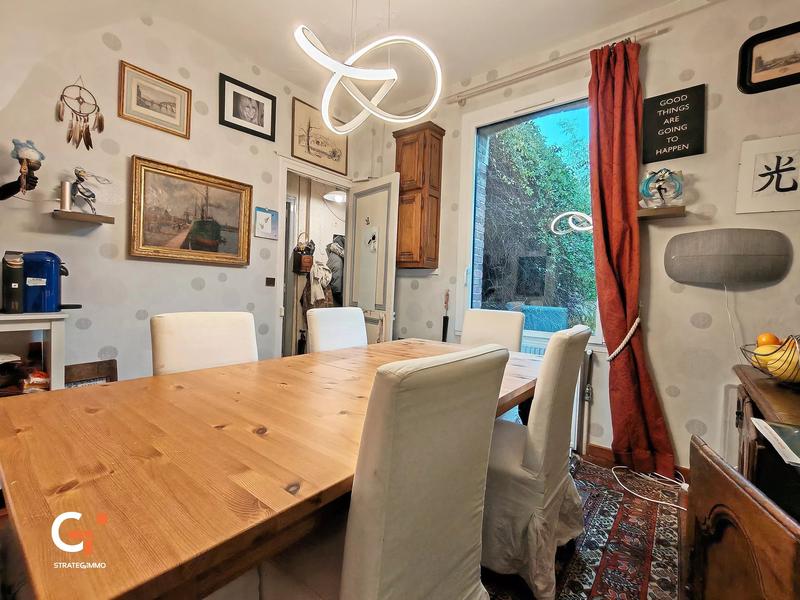 Maison - 134 m² - 8 pièces