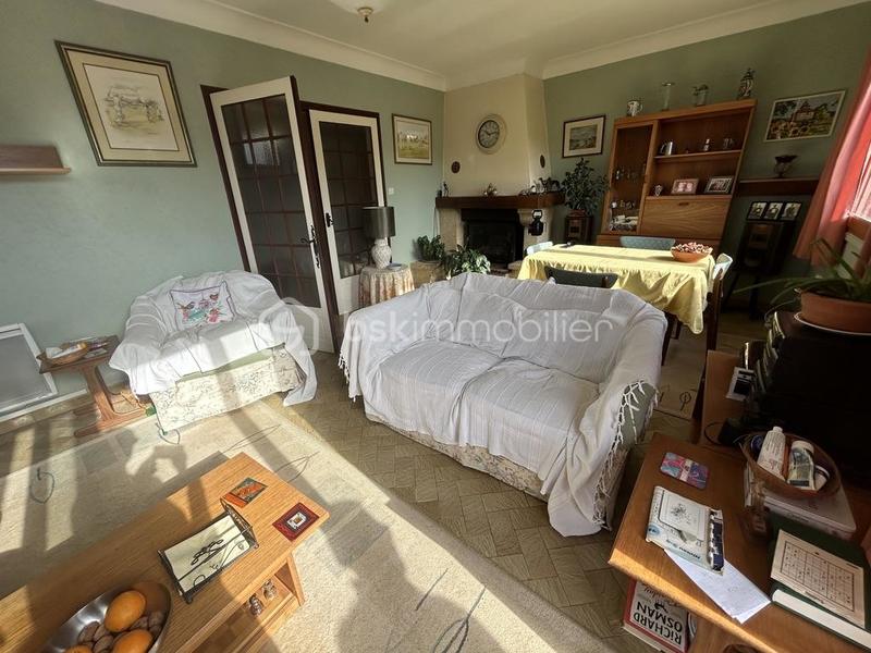 Maison - 96 m² - 4 pièces