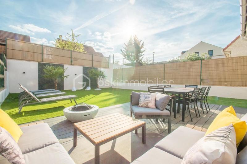 Maison - 107 m² - 5 pièces