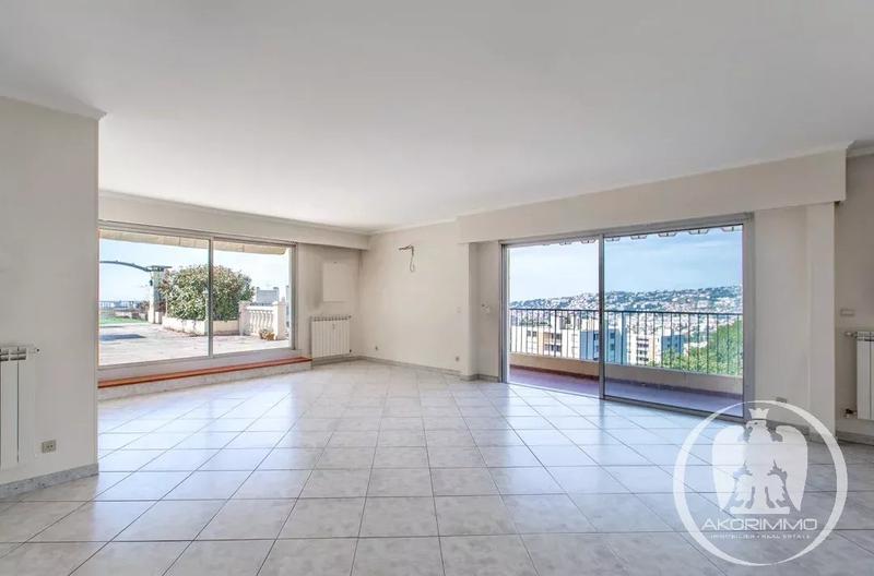Appartement - 144 m² - 4 pièces