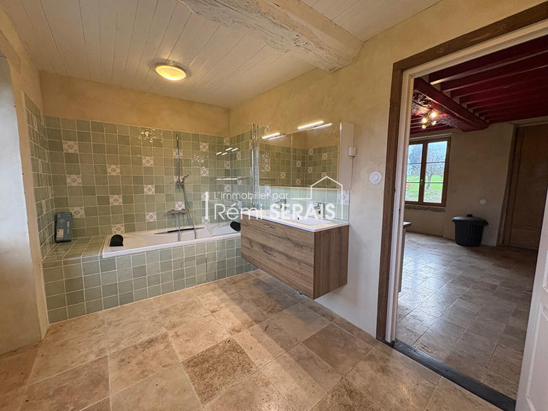 Maison - 205 m² - 2 pièces