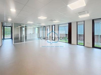 Bureau - 98 m² - 3 pièces