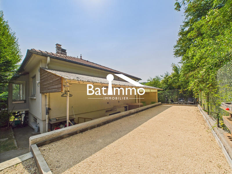 Maison - 121 m² - 5 pièces