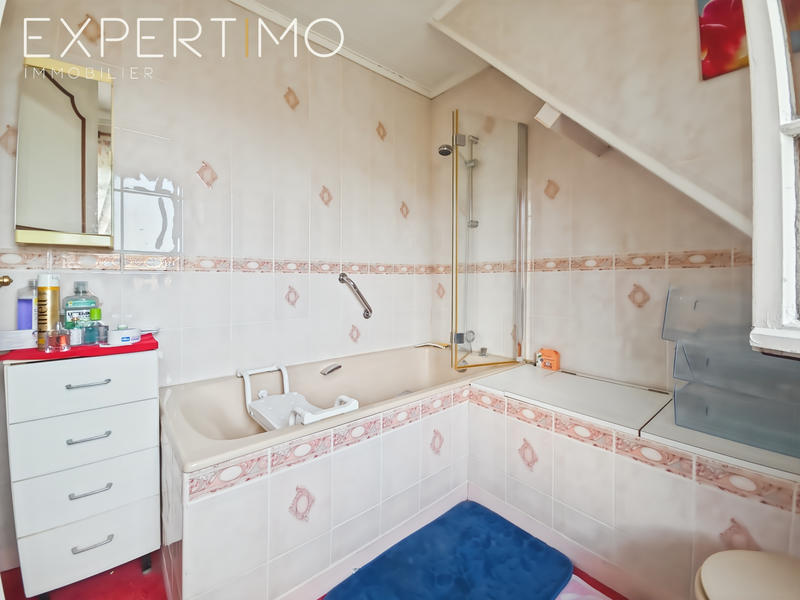 Maison - 145 m² - 6 pièces