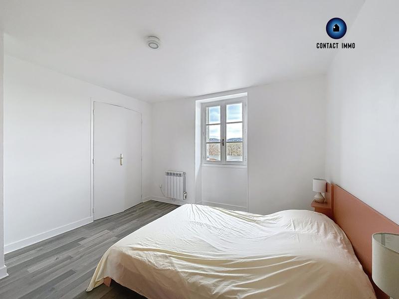 Maison - 99 m² - 5 pièces